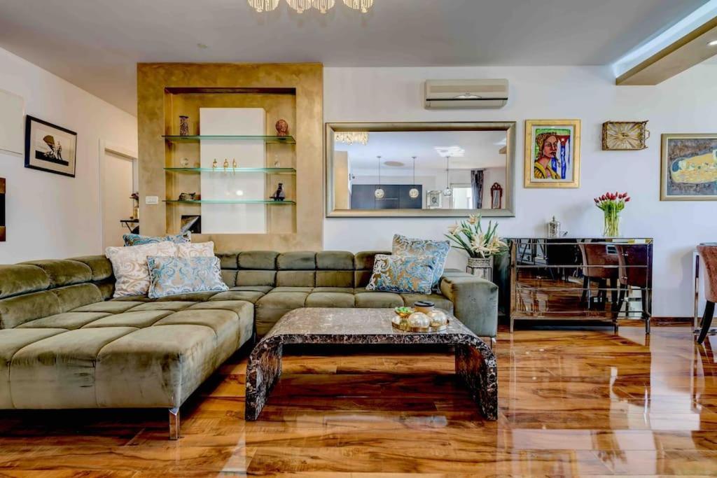 Spacious Lux Apartament Split
