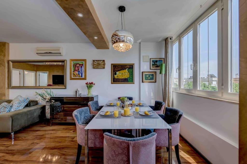 Spacious Lux Apartament *
